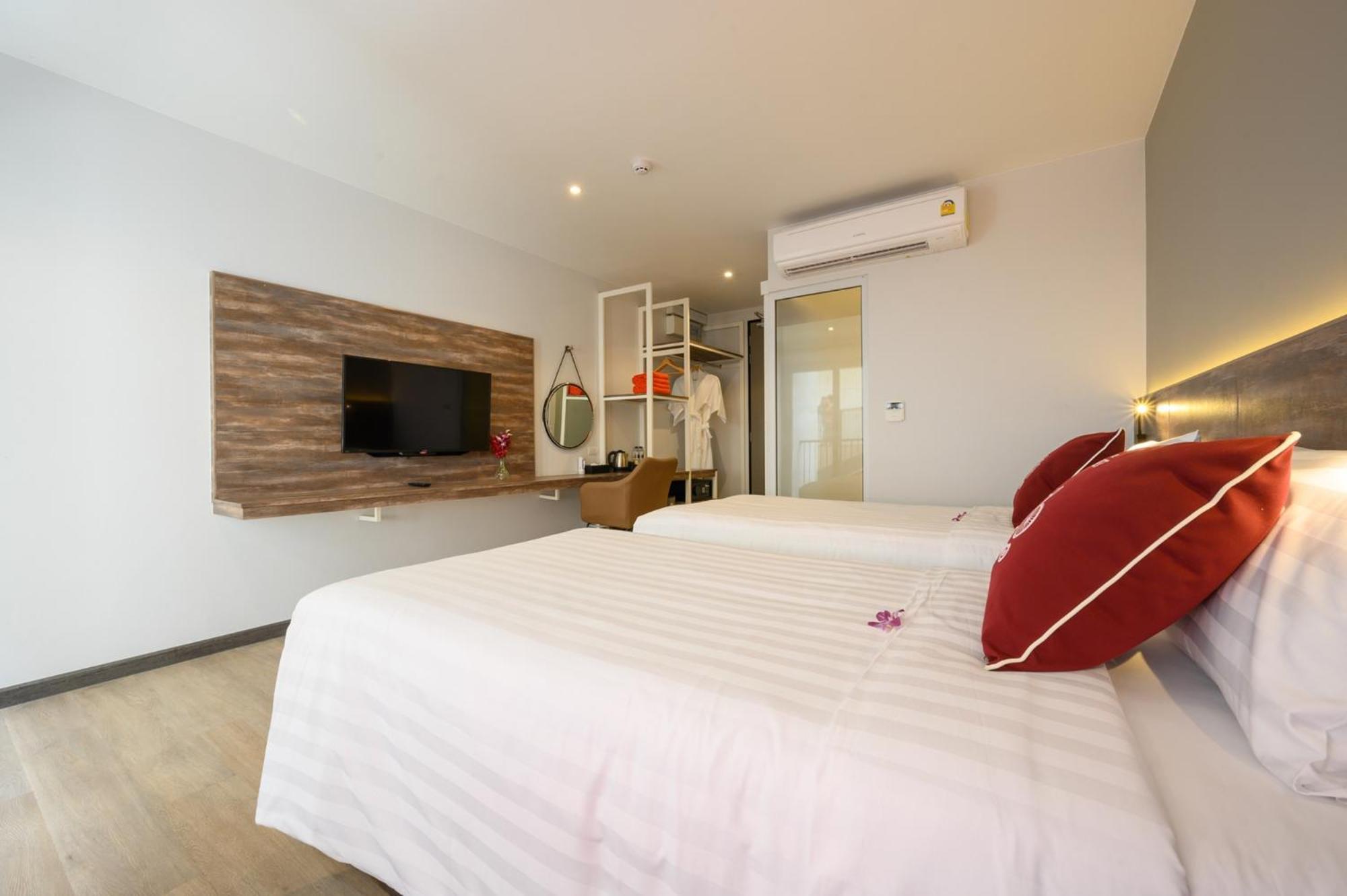 Tour De Phuket Hotel - Sha Plus Таланг Екстериор снимка