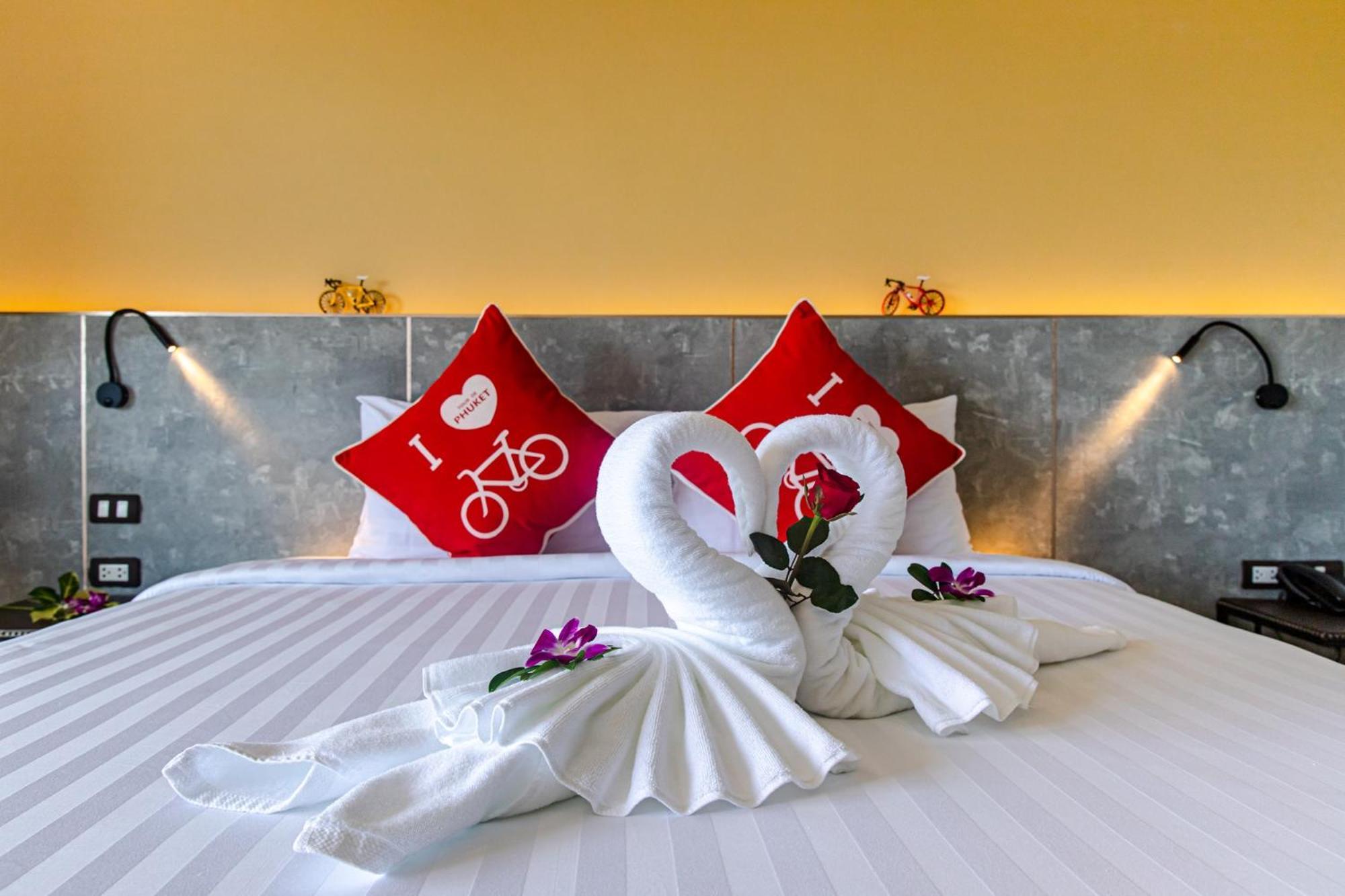 Tour De Phuket Hotel - Sha Plus Таланг Екстериор снимка